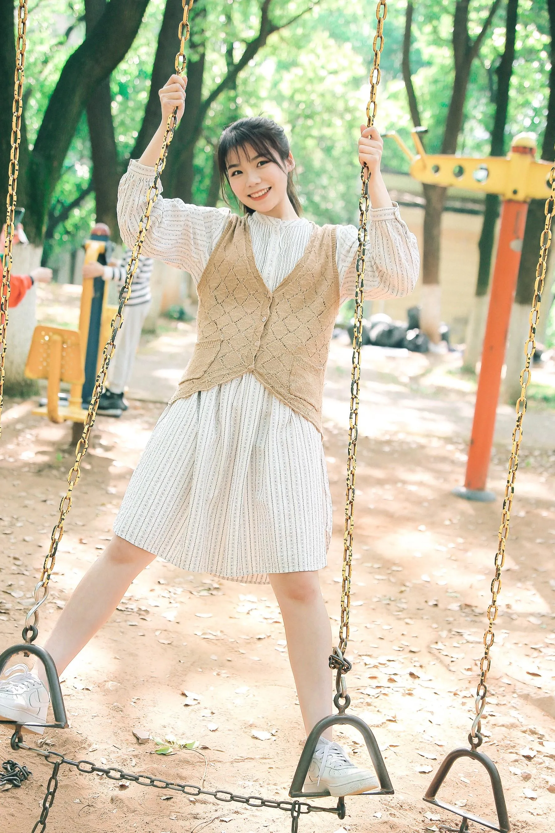 [艺图语] 2022.05.18 夏末微风 紫傲 [25P]插图7